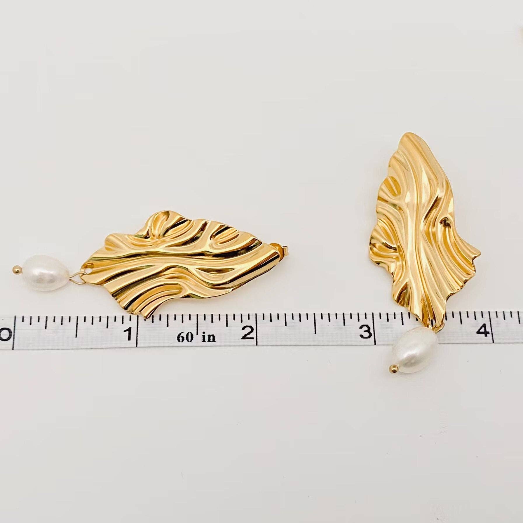 Pleated Textured Pearl Gold Plated Earrings