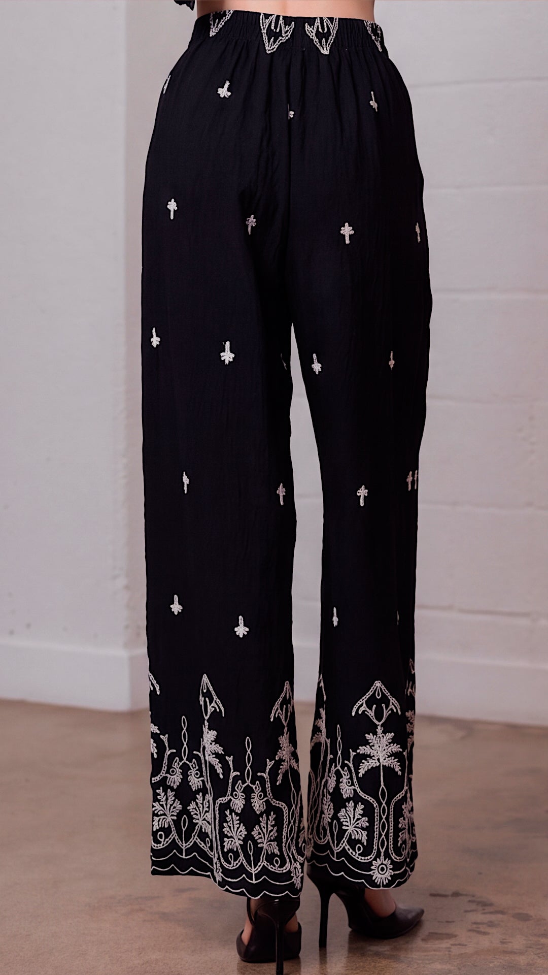 Palais Embroidered Pants